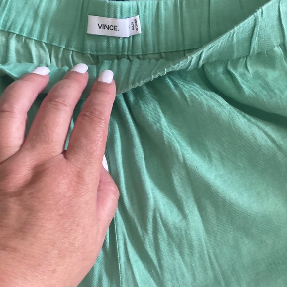 Vince Shorts Vince Linen Blend Pull on Shorts. NWOT. Size XL - Picture 1 of 8